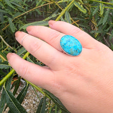Load image into Gallery viewer, Large Turquoise Cabochon Ring
