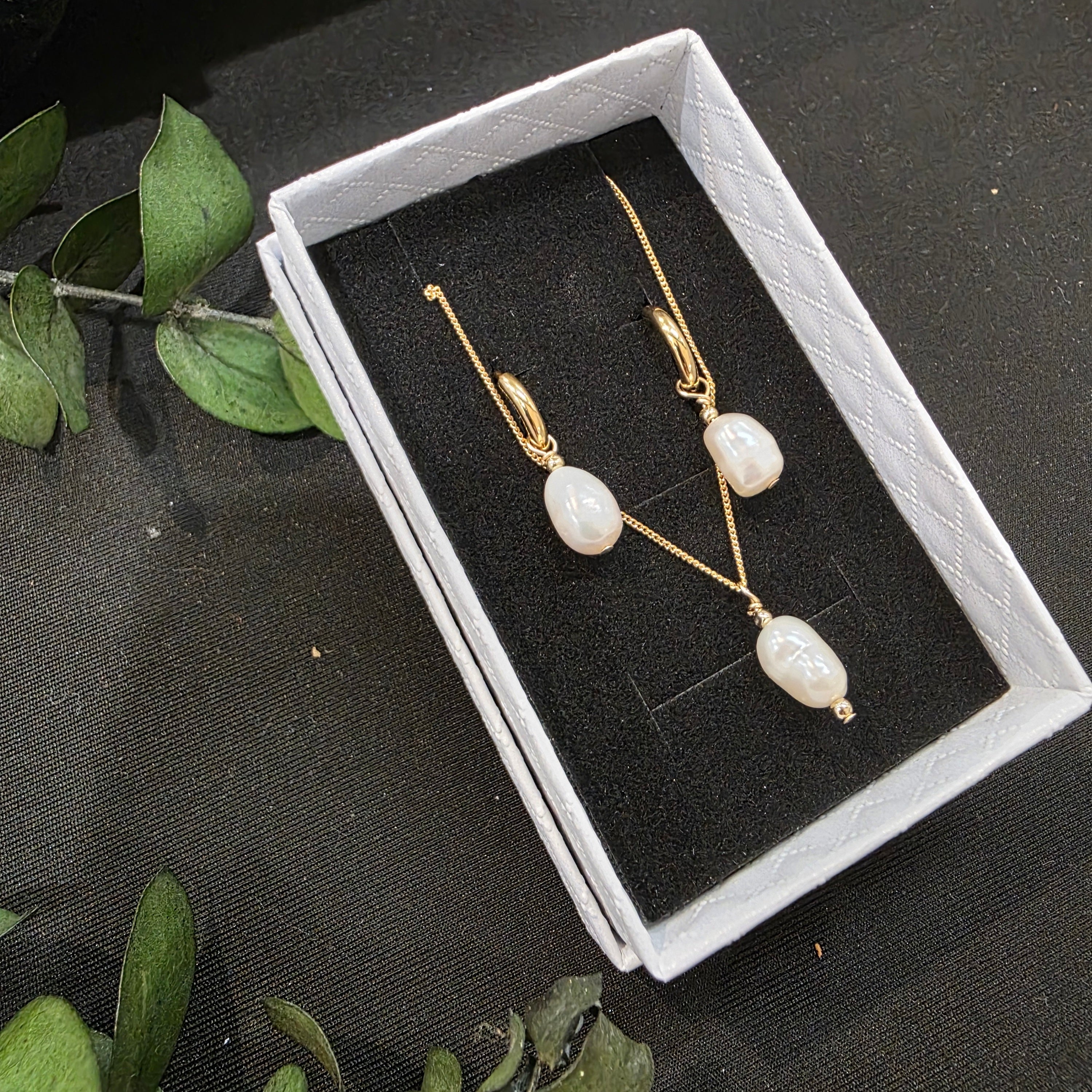 Gold Freshwater Pearl Necklace